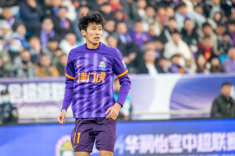 津门虎客胜海牛代价不轻：谢维军膝盖受伤，闫炳良大腿拉伤待查