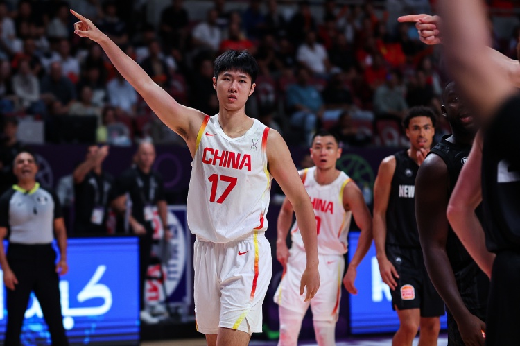 赵嘉义半场7分2板,中国男篮领先喀麦隆6分 赵嘉义半场7分2板,中国男篮领先喀麦隆6分