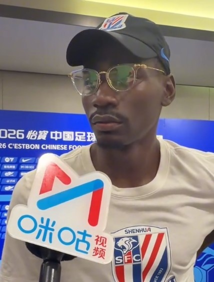 申花1-0海牛,阿苏埃:身体不适可坚持,新教练组要求整体性 申花1-0海牛,阿苏埃:身体不适可坚持,新教练组要求整体性