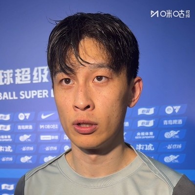 巴顿：阵型过于激进致丢球 四连胜后仍要保持低姿态