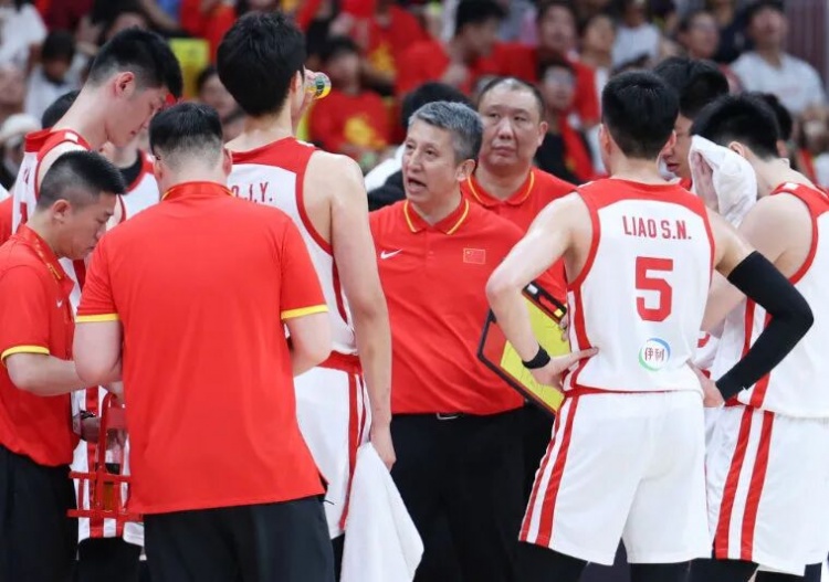 中国男篮夏训收官：8战6胜2负，佛山三战净负7分，后卫线仍缺持球核心