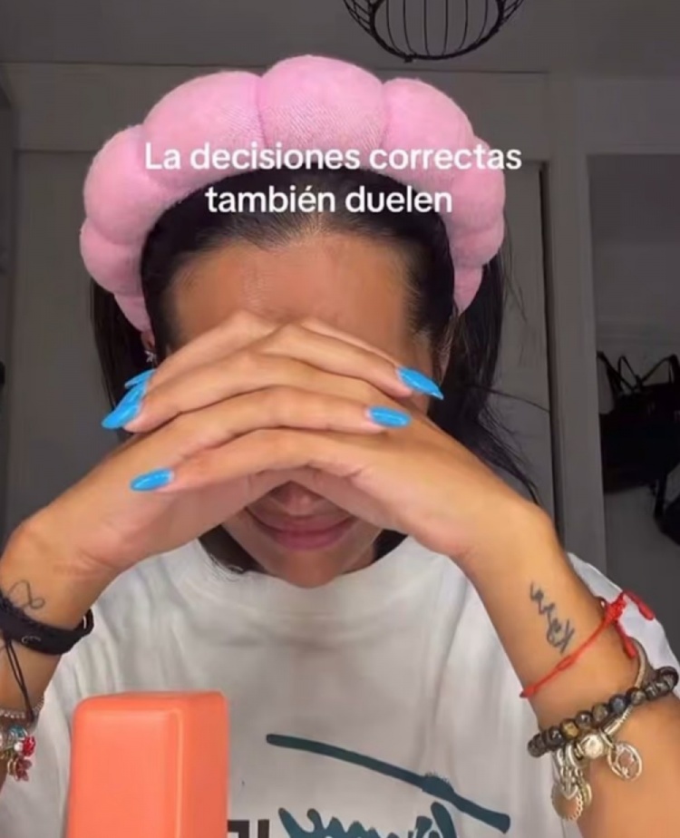 查瓦里亚女友帕格利社媒落泪:搬到伦敦等于放弃全部工作 查瓦里亚女友帕格利社媒落泪:搬到伦敦等于放弃全部工作