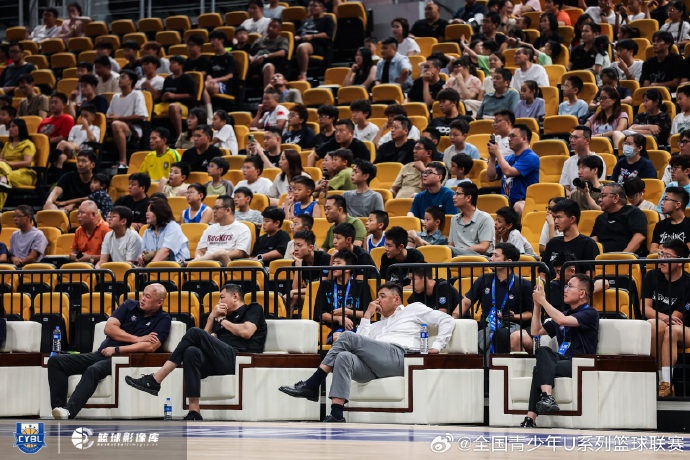 全国U15总决赛海南88-77河北夺冠 回浦实验获季军 全国U15总决赛海南88-77河北夺冠 回浦实验获季军