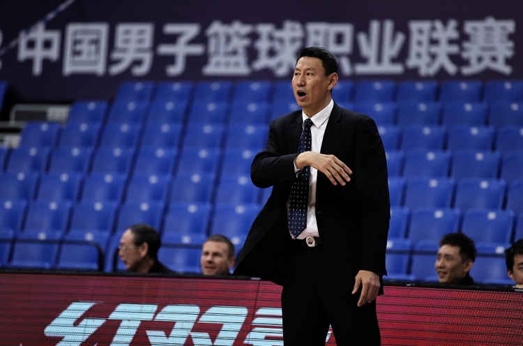 李楠完成上任北京男篮主帅后首秀 球队热身赛两连胜 李楠完成上任北京男篮主帅后首秀 球队热身赛两连胜