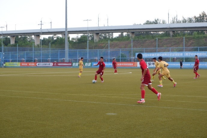 上海海港U15队继小组赛三场全胜后，在排位赛阶段再收获两场胜利