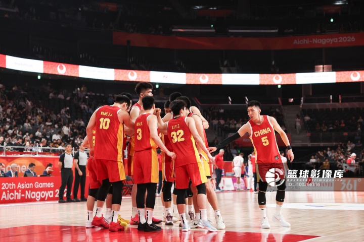 媒体人:2026的中国篮球充满痛楚 无奈难受压得整个行业喘不过气